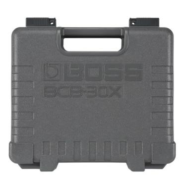 Imagem de BOSS BCB-30X placa de efeitos ultra-portátil e capa com tampa integrada | Proteção pequena, durável e resistente, personalizável para seus pedais de guitarra