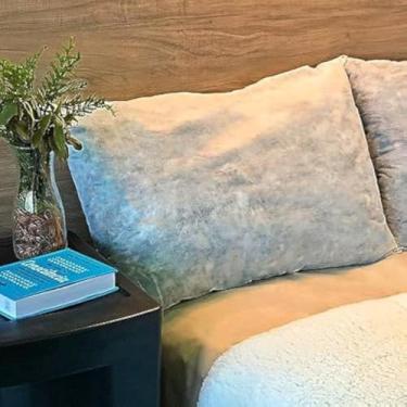 Imagem de Travesseiro de fibra poliester, suporte medio para cabeca, confortavel, macio, lavavel, 65cm x 45cm, fino