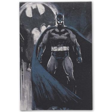 Imagem de Open Road Brands Decoração de parede em tela emoldurada DC Comics Batman e Bat Signal Gallery - Arte de parede Batman para homem caverna ou sala de cinema
