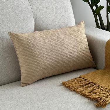 Imagem de CAPA DE ALMOFADA RETANGULAR CHENILE DOURADO 30x50 - ARK