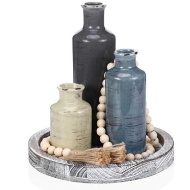 Imagem de Tiangrid Conjunto de 3 peças de centro de mesa rústico rústico com 3 vasos de cerâmica boho com bandeja de servir de madeira, guirlanda de contas de madeira, suporte de mesa para decoração de casa