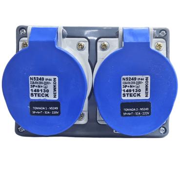 Imagem de Quadro Sobrepor C/ Tomada Industrial 2xN5249 IP-44 Cód. S304137 – Steck