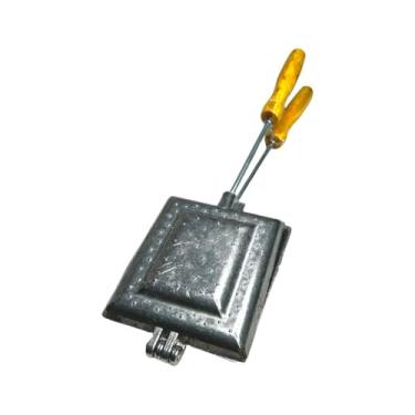 Imagem de Sanduicheira Forma de Pão Bauru Simples com Cabo de Madeira