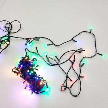 Imagem de Cordão de Luzes LED Solar Decorativo, 10 Metros, 100 Lâmpadas Coloridas, Ideal para Festas Pisca Pisca