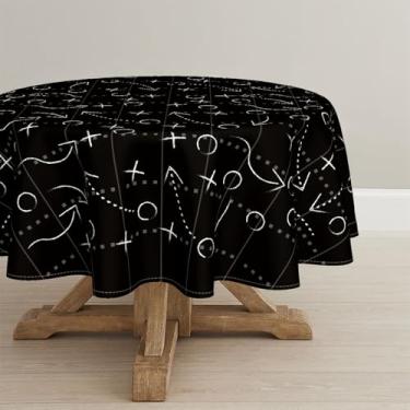 Imagem de Horaldaily Toalha de mesa redonda de futebol de 152 x 152 cm, toalha de mesa preta com tema de bola de pé, lavável para festa de aniversário e dia de jogo
