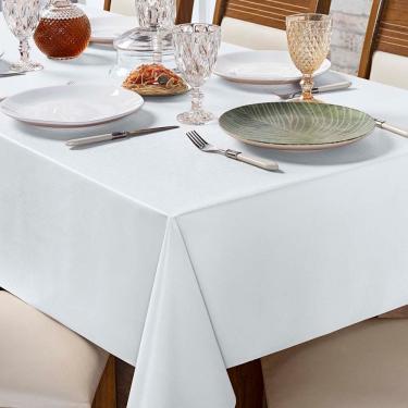 Imagem de Toalha de Mesa Lisa Térmica Impermeável em Policloreto de Vinila e Polietileno 250cm X 140cm 01 Peça Branco Clara Luz