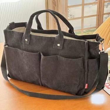 Imagem de Bolsa feminina de veludo cotelê - vários bolsos, design espesso com estampa listrada, bolsa de ombro transversal casual e artística - preta