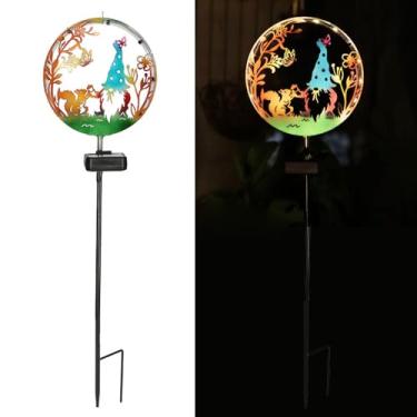 Imagem de YZYOE Luz de elfo de esquilo movida a energia solar, decoração de jardim, arte de ferro forjado, linda lâmpada de chão de esquilo e elfo, luz de LED para paisagem sem fio do crepúsculo ao amanhecer, à