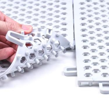 Imagem de 6 Tapete Para Box Canil Banheiro Vestiário Chuveiro Piso Modular Estrado Antiderrapante 30x30cm Triboshop (Branco)