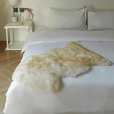 Imagem de WaySoft Tapete de pele de carneiro da Nova Zelândia genuína, tapete de pele de luxo para quarto, tapete fofo para sala de estar (60 cm x 90 cm, ponta marrom)