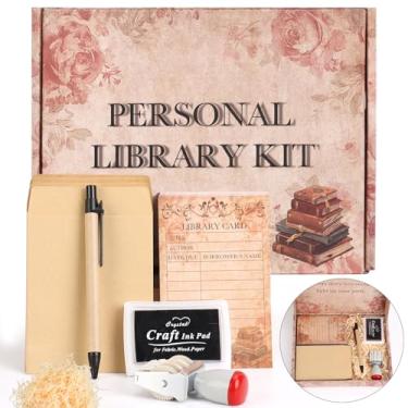 Imagem de Kit de biblioteca pessoal com 103 bolsos para cartões com 50 cartões de catálogo, 50 envelopes autoadesivos, carimbo de data, bloco de tinta e caneta para amantes de livros com caixa de presente de