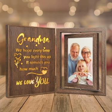 Imagem de EYITUPC Porta-retrato para avó com mensagem iluminada – Moldura giratória dupla face 10 x 15 cm – Presentes rústicos para avó de netos – Presente de aniversário e Natal para avó de Dia das Mães para a