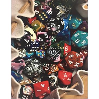 Imagem de Large Hexagon Graph Paper Notebook 200 Pages 8.5" x 11": Dungeon Master's Big Bag of Dice Cover Design