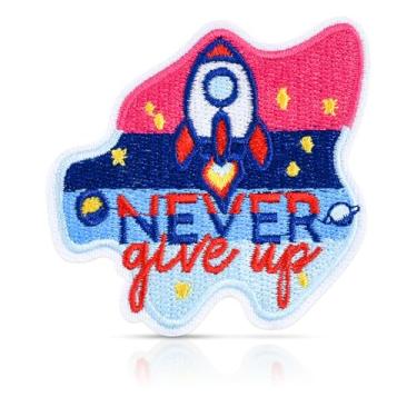 Imagem de Remendo Never Give Up Space, Foguete e Estrelas bordadas, Formato de Nuvem de 6 x 6 cm, Passar a Ferro ou Costurar para Jaquetas, Mochilas, Chapéus, Roupas, Acessório Motivacional para Jovens