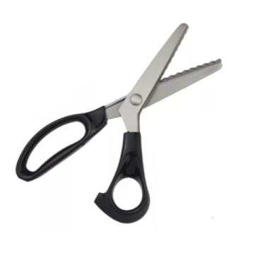 Imagem de Tesoura Picotar é a ferramenta perfeita para todos os seus projetos de costura e artesanato