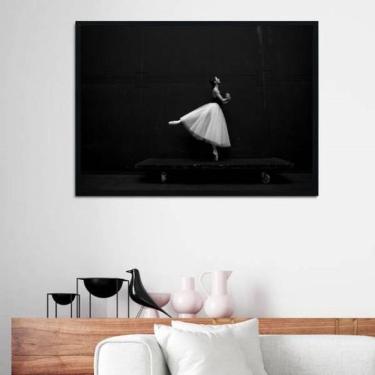 Imagem de Quadro Fotografia Bailarina Plataforma 45X34 Com Vidro Preta