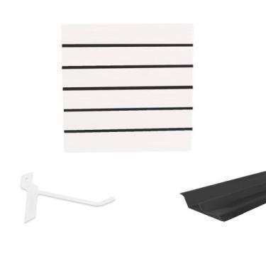 Imagem de Painel Canaletado Branco em Mdf 0,61 x 0,61m com Perfil Pvc Preto e 10