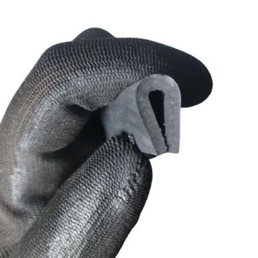 Imagem de Rolo de 1 Metro Perfil Borracha EPDM Debrum Tipo U 18,5mm Acabamento L