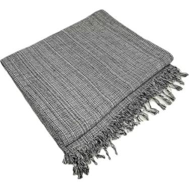 Imagem de Manta Artesanal de Algodão com Franjas – Cobertor Decorativo para Sofá e Cama, Leve e Confortável (Cinza Mesclado)