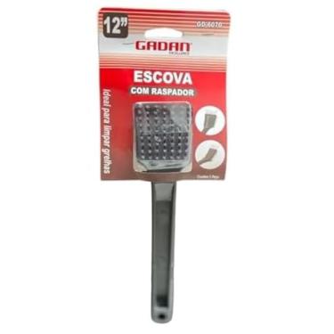 Imagem de Escova para Limpar Grelha com Cerdas em Aço Inoxidável e Espátula 2 em 1 Churrasqueira Remove Gordura e Sujeira Difícil com Facilidade Cabo Reforçado Antiderrapante (12 Polegadas)