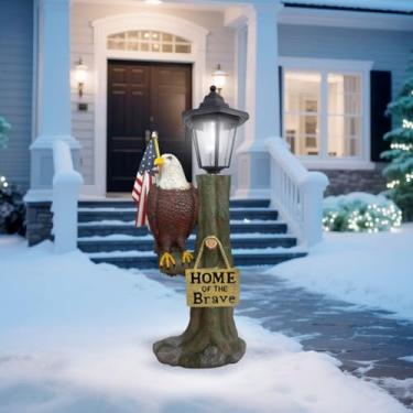 Imagem de GENANY Estátua solar de águia ao ar livre