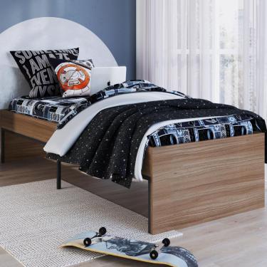 Imagem de Quarto Solteiro Com Cama E Mesa De Cabeceira Com Estrutura De Aço 80 Artetube Montana