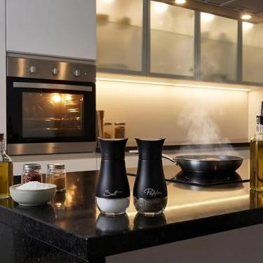 Imagem de Conjunto de saleiro e pimenteiro preto, recipientes de sal e pimenta de aço inoxidável de 118 ml com fundo de vidro para cozinha e churrasco