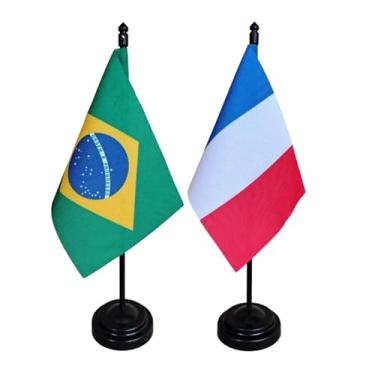 Imagem de Kit Bandeira de Mesa Brasil e França, 26cm Altura, 18x11cm, Multicolorido, Oxford, Base Plástica, Decoração para Escritório e Eventos