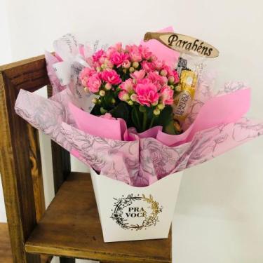 Imagem de Arranjo de flores plantadas no vaso - Loc