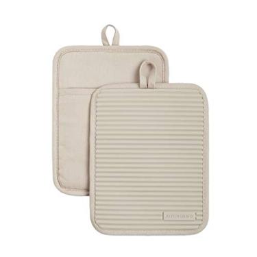 Imagem de KitchenAid Conjunto de suporte de panela de silicone macio e resistente à água, milkshake, conjunto de 2 peças, 17,78 cm x 23 cm