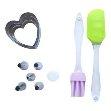 Imagem de Kit Confeiteiro Pincel, Espátula, Bicos E Moldes Cortadores - 123Útil