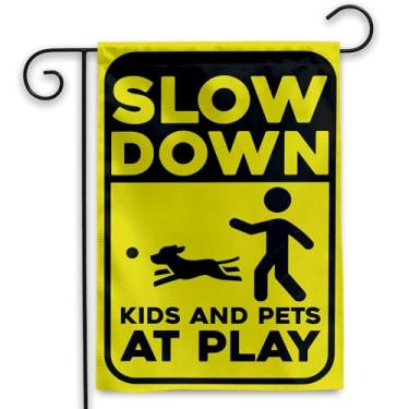 Imagem de MAIANEY (30,5 x 45,7 cm) Bandeira de segurança para crianças e animais de estimação brincando sinal de segurança aviso de segurança bairros presentes decorações ao ar livre fazenda quintal varanda