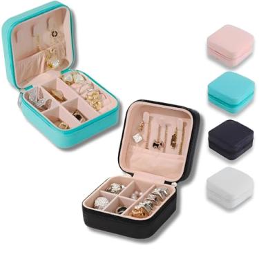 Imagem de Kit 2 Porta‑joias Premium Milano, Compacto para Viagem 10×10×5 cm – Estojo com Zíper, Divisórias para Anéis, Colares e Brincos, Ideal para Organizar e Proteger Suas Joias (Cores Sortidas)