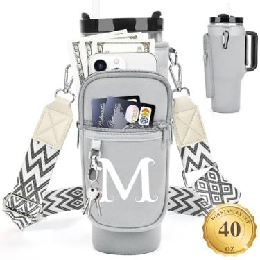 Imagem de LOKASS Suporte de garrafa de água personalizado com alça para acessórios Stanley Cup Tumbler de 1,134 g, bolsa de transporte inicial para garrafa de água com bolso para telefone, para mulheres, ideal