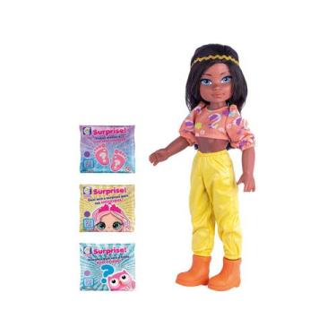 Imagem de Boneca Morena Charmosa Surprise com Acessórios - Cotiplás, Amarelo