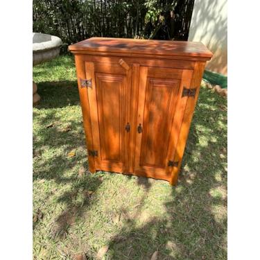 Imagem de Armário em Madeira Maciça para Banheiro, 2 Portas, Acabamento em Verniz, Dobradiças Vintage