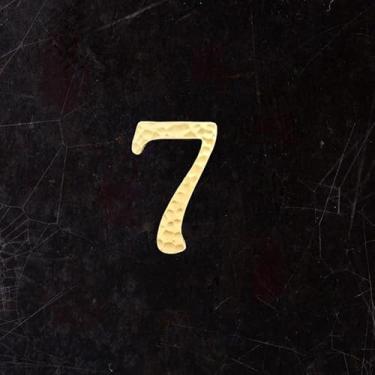 Imagem de BWRMHME Letras e números autoadesivos de latão sólido com textura de estria maleolar – 4,5 cm (4,5 cm) alfabeto de metal para porta, parede, caixa de correio, placa de sinalização de rua e números de