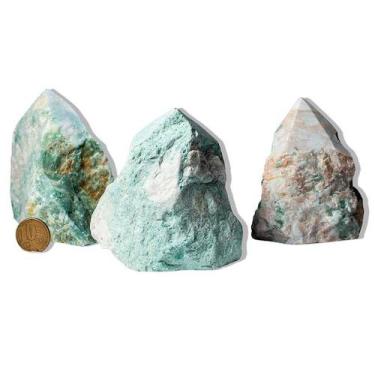 Imagem de Jadeíta Natural Tipo B - Pé e Bico Serrado - 300 a 400g - 8 a 11cm - C