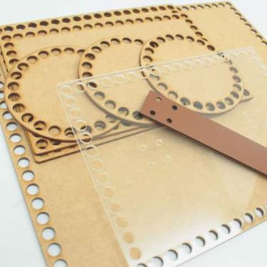 Imagem de Base Crochê Mdf Fio De Malha Kit Higiene Bebê Tampa Acrílico Farmacinh