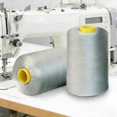 Imagem de 1 pacote de cones de linha de costura multiuso (8000 jardas cada) de carretéis de linha de poliéster de alta resistência para costura, acolchoamento, máquinas Serger, overlock, Merrow e bordado à mão