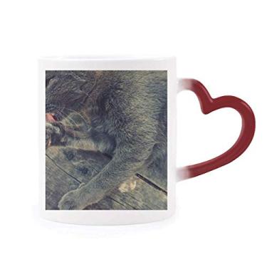 Imagem de Caneca de grés com estampa de animal cinza com foto sensível ao calor com mudança de cor vermelha