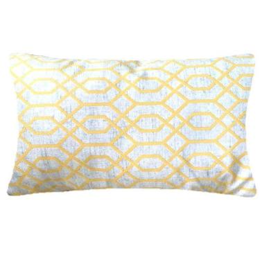 Imagem de Almofada Retangular Geométrico Amarelo e Bege Sued Premium 50x28cm - S