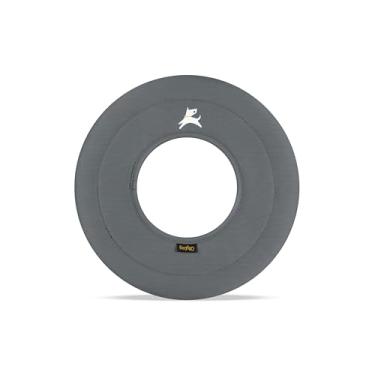 Imagem de OllyDog Super Flyer | Frisbee durável para cães | Disco voador macio e leve | Suave nos dentes e gengivas | Brinquedo resistente à água para uso ao ar livre (Castle Rock)