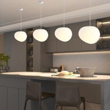 Imagem de Lustre branco moderno com cúpula em PE, ideal para salas de estar, salas de jantar e espaços comerciais. Luminária pendente regulável com soquete E27, perfeita para iluminação de teto em ilh