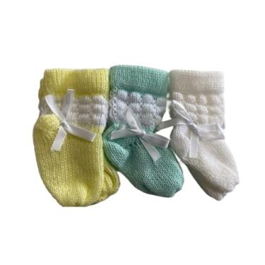 Imagem de Sapato Sapatinho de Lã Tricot Tricô Bebê Menino e Menina RN Maternidade cores sortidas Fita Cetim C/ 3 pares (Neutro, BR, Bebê, Numérico, 0)