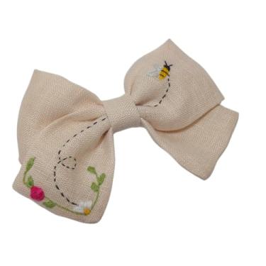 Imagem de Laço em linho puro bordado a mão. Abelhinha e flores (Salmon)