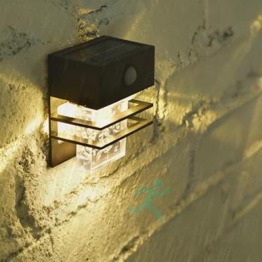 Imagem de GZZBMY LED solares exteriores apliques de parede com detetor de movimento moderno candeeiros de parede IP65 impermeável jardim iluminação para varanda jardim terraço Pathway (luz quente preta, 1 peça)
