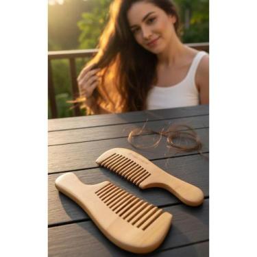 Imagem de Pente Madeira Anti-Frizz Dentes Grossos Desembaraça - Congratulations 