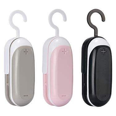 Imagem de 3 pacotes de mini seladores de sacos, 2 em 1 de seladores portáteis a vácuo a quente, selador de sacos com cortador, selador térmico de alimentos, revendedor portátil com gancho para sacos de plástico, armazenamento de alimentos