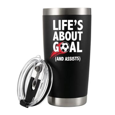 Imagem de Panvola Life's About Goals and Assists Copo isolado a vácuo para jogadores de futebol presentes para filho irmão sobrinho de mãe pai tio tia treinador presentes caneca de viagem esportiva com tampa e